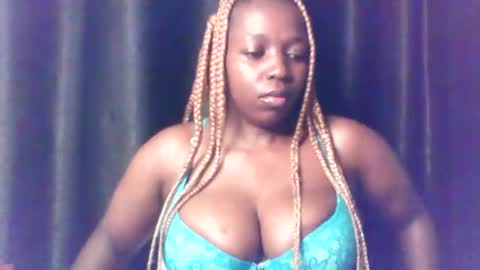 Snapshot of queen_melanine chatting on May 2026 03:57:02 AM QUEEN online show from May 2026 03:57:02 AM