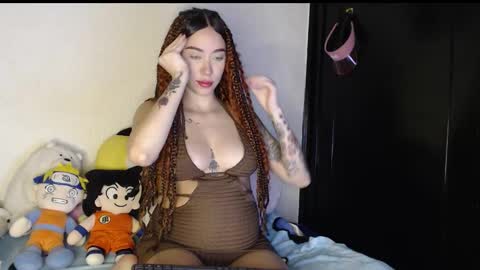 queen_of_m111lk online show from November 2025 01:11:01 AM