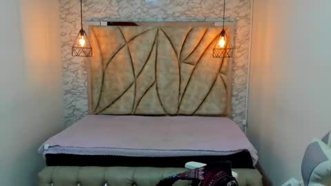   online show from January 2025 12:05:01 PM