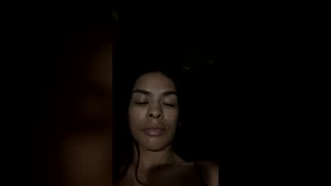 queen_reyna68 online show from July 2026 07:44:01 AM
