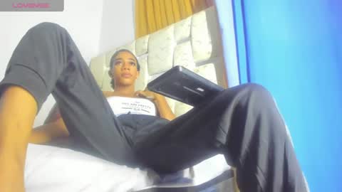 Snapshot of queen_rifanny chatting on June 2026 02:02:01 AM kailani online show from June 2026 02:02:01 AM