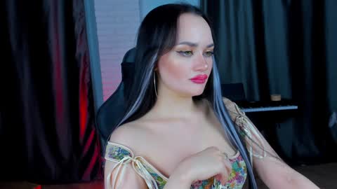 Snapshot of queenaliss chatting on December 2024 03:58:01 PM Your world and the universe Aliss online show from December 2024 03:58:01 PM