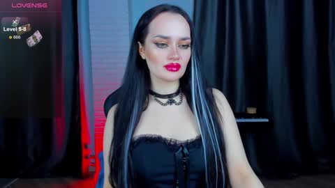 Snapshot of queenaliss chatting on December 2024 05:58:01 AM Your world and the universe Aliss online show from December 2024 05:58:01 AM