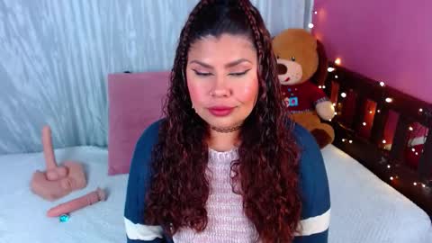 Snapshot of queenamazon_ chatting on November 2025 09:20:01 AM Queenamazon online show from November 2025 09:20:01 AM