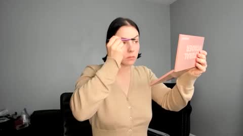 Queen Blaire online show from December 2025 09:46:02 PM