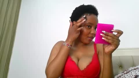 queen online show from May 2026 08:36:02 PM