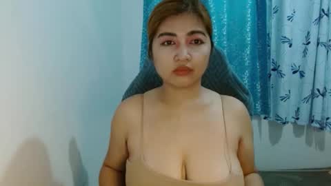 queen online show from April 2026 03:12:01 PM