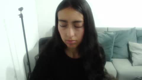 queenbyte_18 online show from November 2025 06:19:02 PM