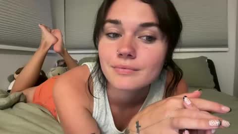 Snapshot of queencassidyy chatting on October 2025 05:00:02 AM Cassidy online show from October 2025 05:00:02 AM