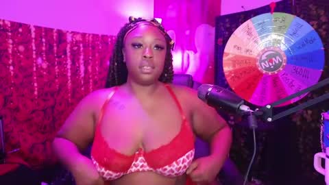 Snapshot of queencroze chatting on May 2026 02:56:02 PM Queen Cherise Roze online show from May 2026 02:56:02 PM