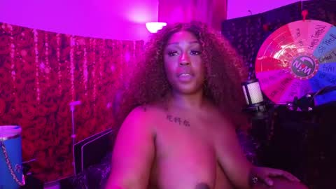 Snapshot of queencroze chatting on June 2026 04:04:01 AM Queen Cherise Roze online show from June 2026 04:04:01 AM