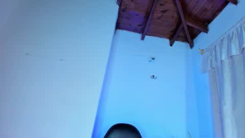 Queen online show from February 2026 06:39:01 PM