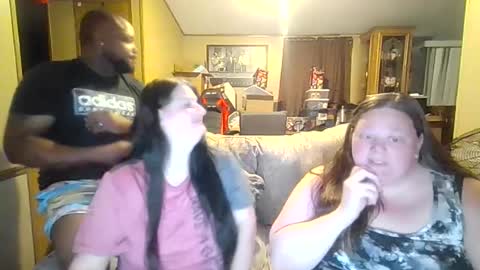 Queen N King Fun Night online show from July 2026 07:55:02 AM