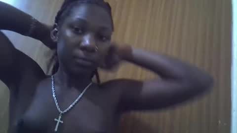 Snapshot of queenluiza199400 chatting on April 2026 10:43:01 AM queenluiza199400 online show from April 2026 10:43:01 AM