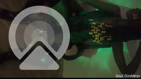 Snapshot of queenmaheliya chatting on December 2025 08:17:01 PM queenmaheliya online show from December 2025 08:17:01 PM