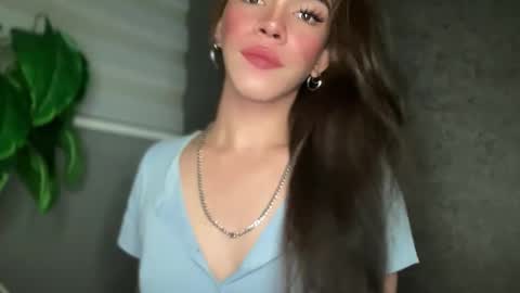 QUEEN online show from December 2025 12:53:02 PM