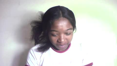 queennaya online show from July 2026 02:32:01 PM