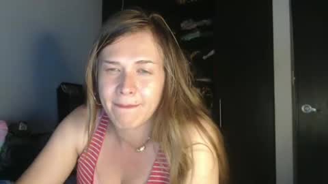 Snapshot of queennicky88 chatting on December 2024 06:37:02 AM Nico online show from December 2024 06:37:02 AM