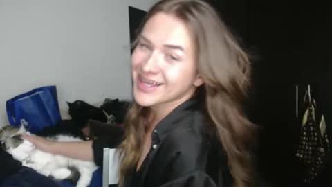 Snapshot of queennicky88 chatting on March 2025 04:49:01 AM Nico online show from March 2025 04:49:01 AM