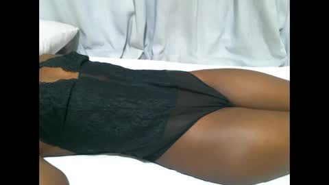 Snapshot of queenninaa chatting on February 2026 04:03:02 PM queenninaa online show from February 2026 04:03:02 PM