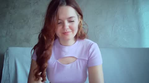 Snapshot of queenofmodels chatting on February 2025 05:32:01 AM QueenOfModels online show from February 2025 05:32:01 AM