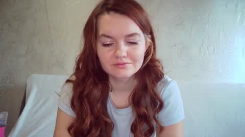 Snapshot of queenofmodels chatting on February 2025 05:29:02 AM QueenOfModels online show from February 2025 05:29:02 AM