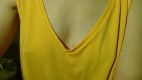 Snapshot of queenoftenderness chatting on May 2026 07:34:02 PM queenoftenderness online show from May 2026 07:34:02 PM