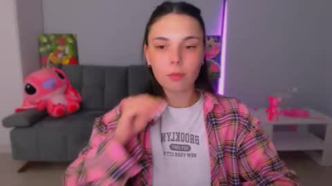 Snapshot of queenofthesense chatting on September 2025 05:27:01 PM Patricia online show from September 2025 05:27:01 PM