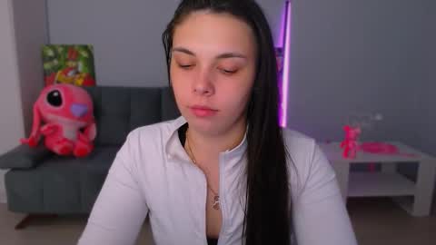 Snapshot of queenofthesense chatting on October 2025 12:26:01 PM Patricia online show from October 2025 12:26:01 PM