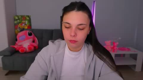 Snapshot of queenofthesense chatting on October 2025 10:47:01 AM Patricia online show from October 2025 10:47:01 AM