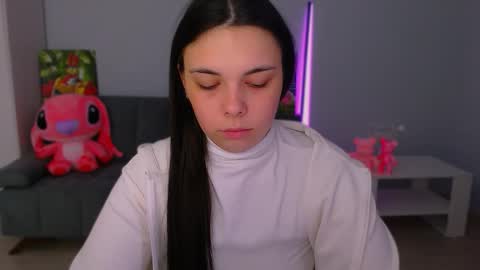 Snapshot of queenofthesense chatting on October 2025 08:48:02 AM Patricia online show from October 2025 08:48:02 AM