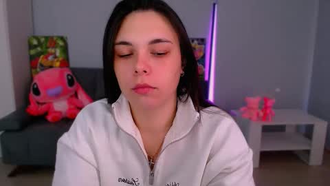 Snapshot of queenofthesense chatting on October 2025 11:42:01 AM Patricia online show from October 2025 11:42:01 AM