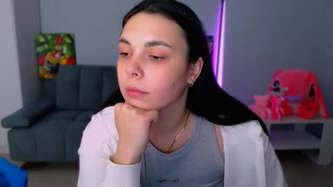 Snapshot of queenofthesense chatting on November 2025 04:53:01 PM Patricia online show from November 2025 04:53:01 PM