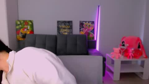 Snapshot of queenofthesense chatting on November 2025 09:20:01 AM Patricia online show from November 2025 09:20:01 AM