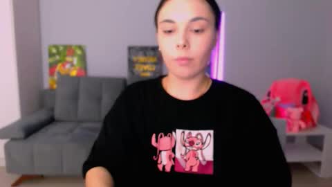 Snapshot of queenofthesense chatting on November 2025 05:56:02 PM Patricia online show from November 2025 05:56:02 PM