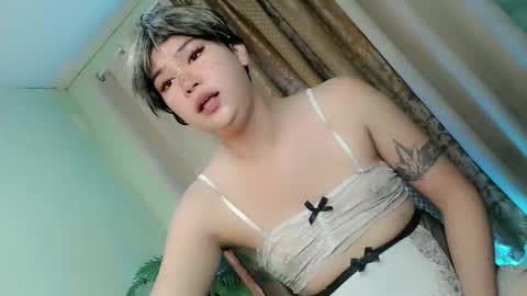 QUEEN online show from February 2026 05:19:02 AM