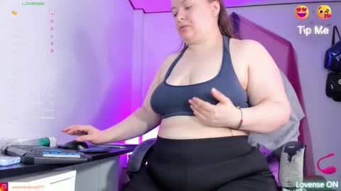 Snapshot of queensami7 chatting on December 2025 12:33:02 PM Samantha online show from December 2025 12:33:02 PM