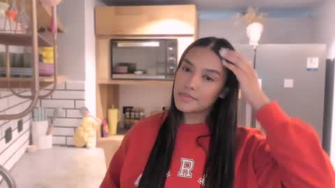 Snapshot of queenv66 chatting on January 2025 01:42:01 AM Val - online show from January 2025 01:42:01 AM