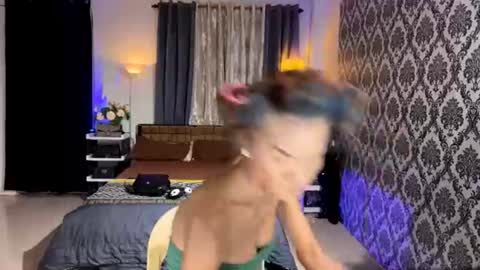 Snapshot of queenvalentinats chatting on July 2026 04:29:02 PM ValentinaMoone online show from July 2026 04:29:02 PM