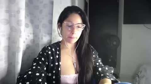 Paola online show from May 2026 05:05:01 AM