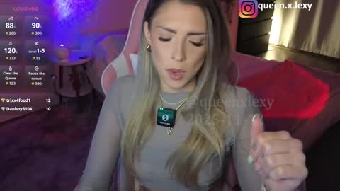queenx_lexy online show from November 2025 06:41:02 PM
