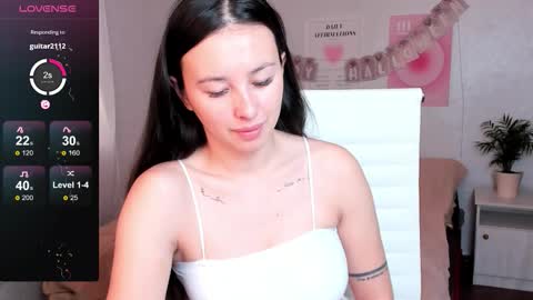 Snapshot of queitsharm_ chatting on October 2025 05:41:02 AM Anna online show from October 2025 05:41:02 AM