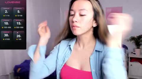 Snapshot of queitsharm_ chatting on November 2025 06:46:01 AM Anna online show from November 2025 06:46:01 AM