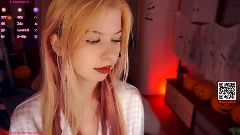 Tate online show from October 2025 04:20:01 AM