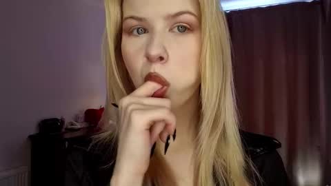 Tate online show from March 2026 06:19:02 AM