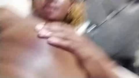 Snapshot of quiin22 chatting on December 2025 08:00:02 AM Sheero online show from December 2025 08:00:02 AM