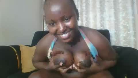 quinn_ce_ online show from November 2025 01:33:02 PM