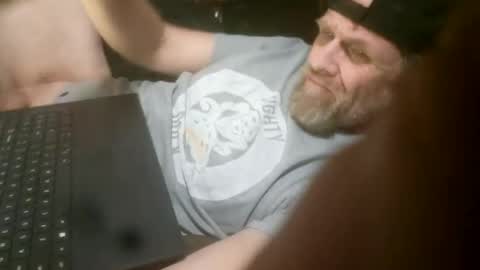 Snapshot of quitecool71 chatting on March 2025 09:25:02 AM quitecool71 online show from March 2025 09:25:02 AM