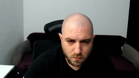 R0bila online show from September 2025 08:25:02 PM