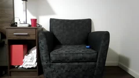 Snapshot of r_monkey583 chatting on October 2025 04:18:02 AM r_monkey583 online show from October 2025 04:18:02 AM